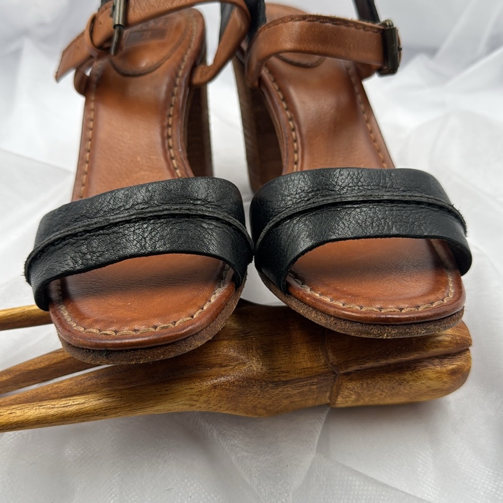 FRYE leather sandals - black  and brown leather  - Size 7M - Picture 7 of 11